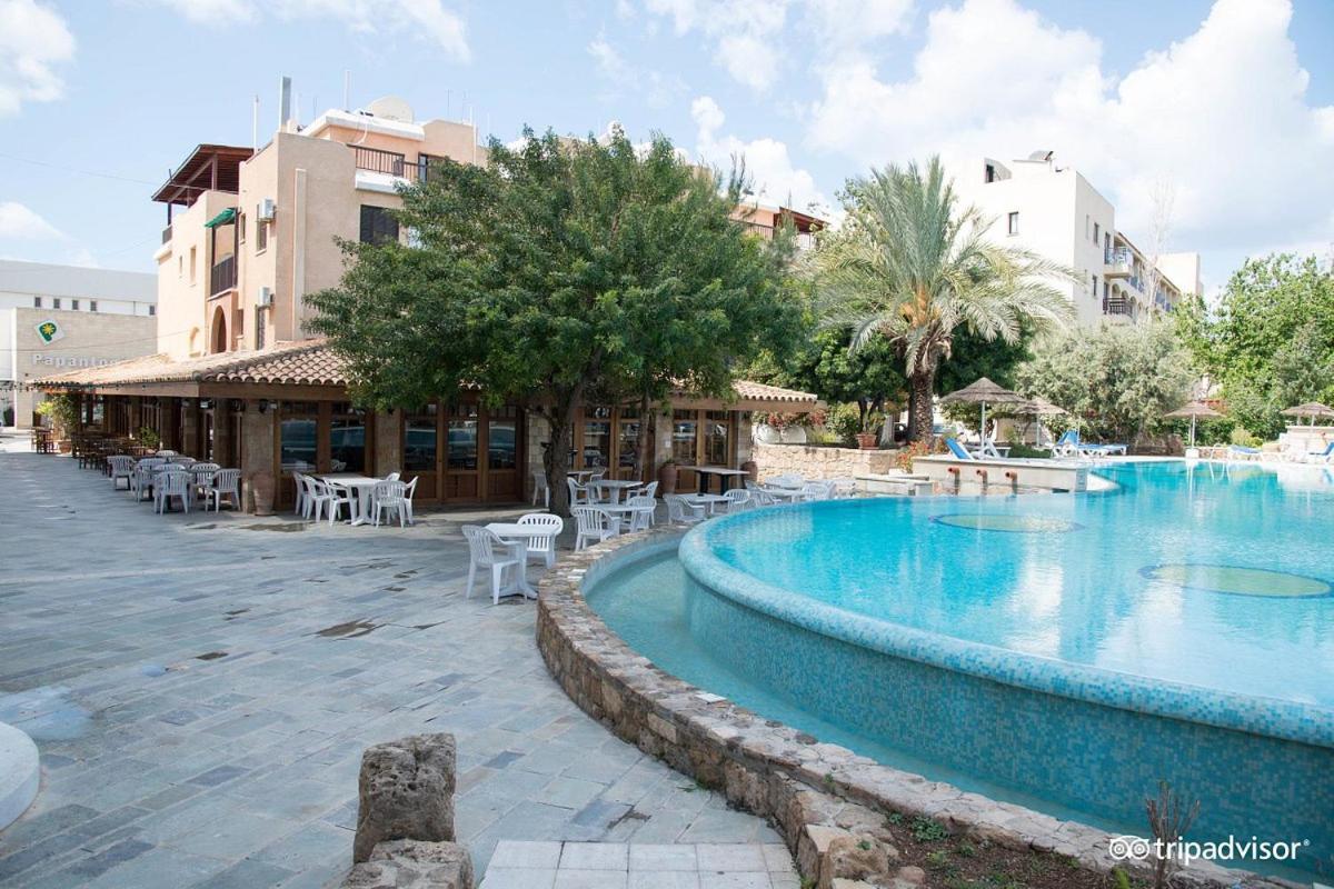 Mike'S Basilica Apartment Paphos Eksteriør bilde