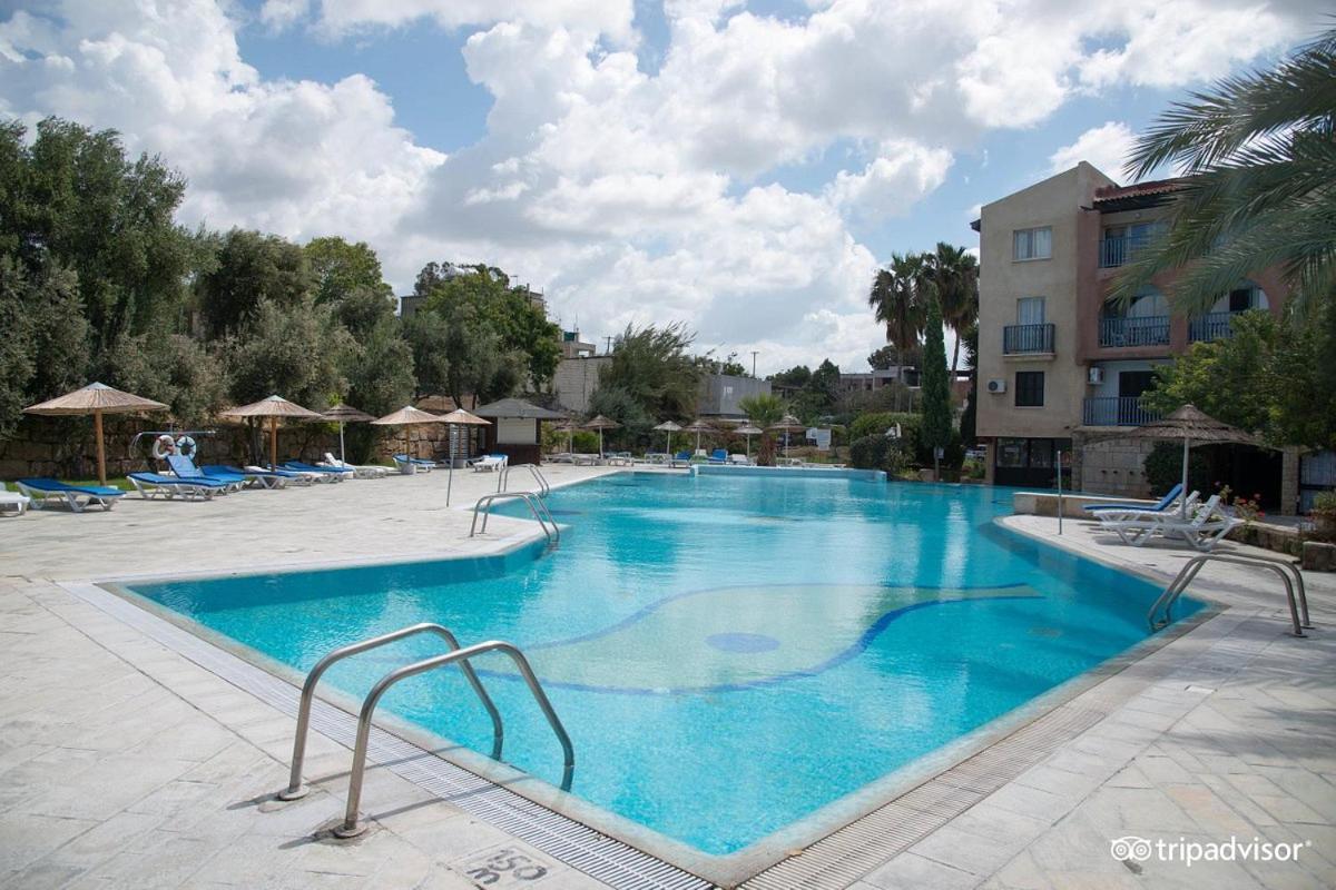 Mike'S Basilica Apartment Paphos Eksteriør bilde